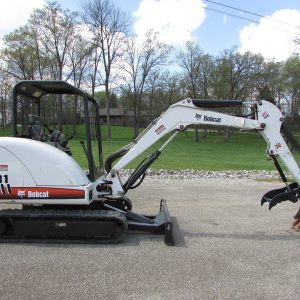 2009 BOBCAT 331G MINI EXCAVATOR  NEW HDRAULIC THUMB  40HP KUBOTA  2029 HOURS