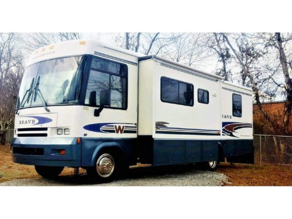 2001 Winnebago BRAVE 30W