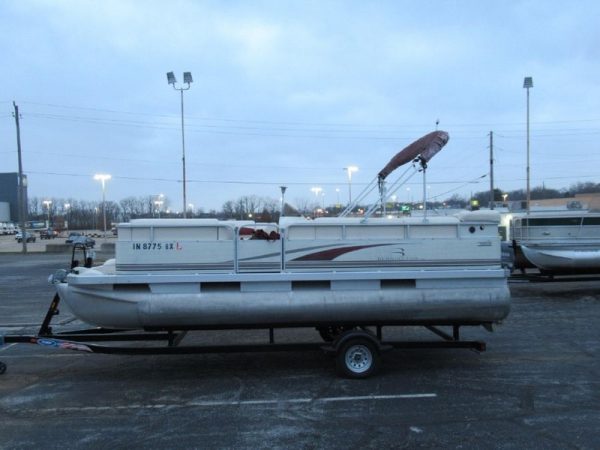 2002 Bennington 205 Pontoon