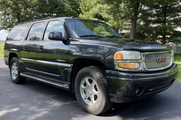 2003 GMC Yukon XL Denali AWD