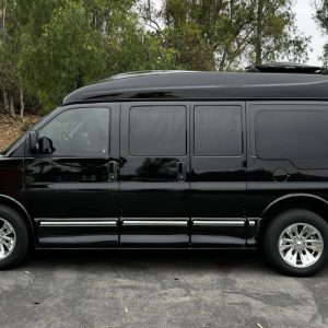 2004 Chevrolet Express Regency Conversion Van