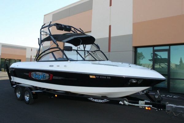 2003 Tige 24V Riders Edition Wakeboard 46hr 335HP Vortec Clean title