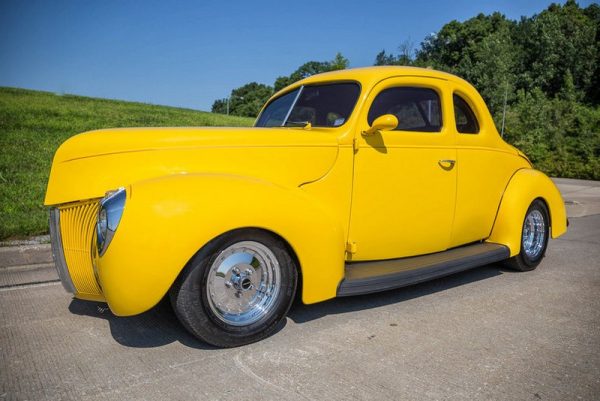 1940 Ford Deluxe Coupe