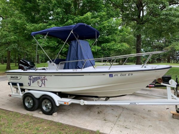 1996 Boston Whaler Outrage 19