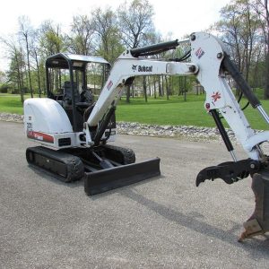 2009 BOBCAT 331G MINI EXCAVATOR  NEW HDRAULIC THUMB  40HP KUBOTA  2029 HOURS