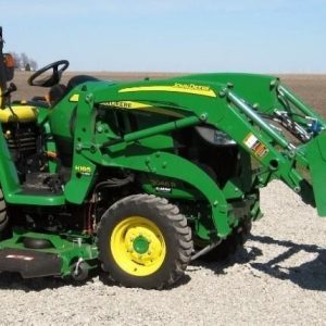 2015 John Deere 3046R