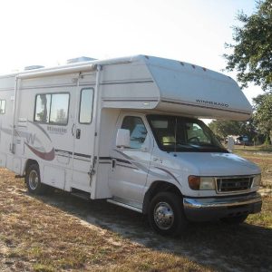 2005 Winnebago MINNIE WINNIE 24F