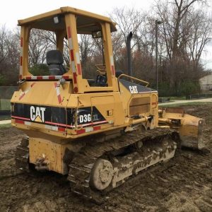 2004 CATERPILLAR D3G XL