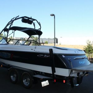 2003 Tige 24V Riders Edition Wakeboard 46hr 335HP Vortec Clean title