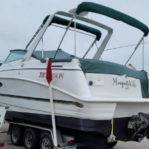 1996 Larson Cabrio 280 Mid Cabin