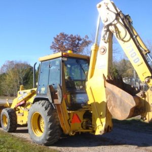 2000 JOHN DEERE 710D Backhoe Loader