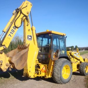 2000 JOHN DEERE 710D Backhoe Loader