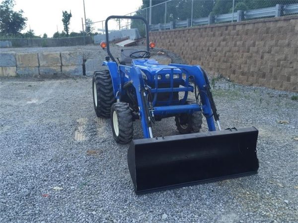 2004 NEW HOLLAND TC30