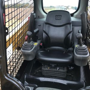 2015 CATERPILLAR 239D Skid Steers