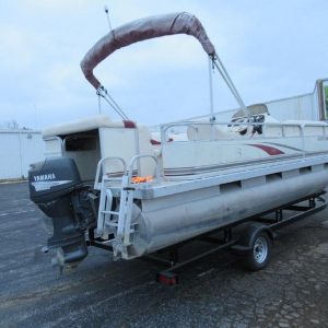 2002 Bennington 205 Pontoon