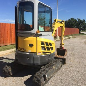 2014 New Holland E27B