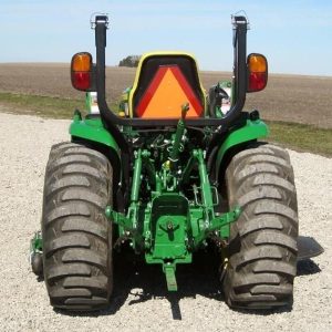 2015 John Deere 3046R