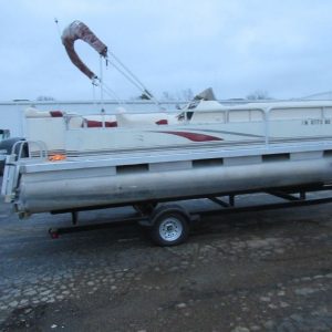 2002 Bennington 205 Pontoon