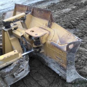 2004 CATERPILLAR D3G XL