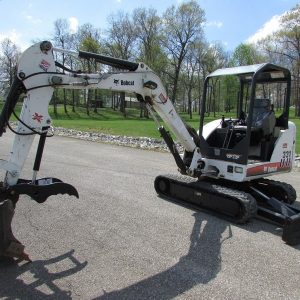 2009 BOBCAT 331G MINI EXCAVATOR  NEW HDRAULIC THUMB  40HP KUBOTA  2029 HOURS