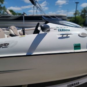 2000 Yamaha Boats LS 2000