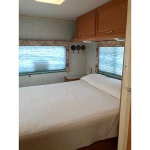 2001 Winnebago ITASCA SPIRIT