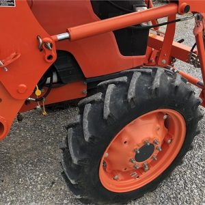 2010 Kubota M7040 Tractor