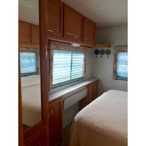 2001 Winnebago ITASCA SPIRIT