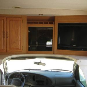 2005 Winnebago MINNIE WINNIE 24F