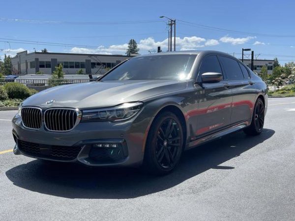 2016 BMW 740i